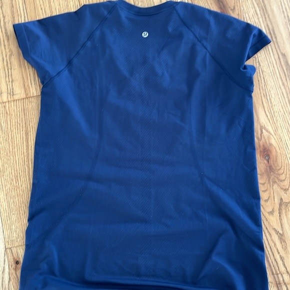 Lululemon Swiftly Tee - Picture 3 of 5